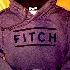 ᴀʙᴇʀᴄʀᴏᴍʙɪᴇ & ꜰɪᴛᴄʜ ʜᴏᴏᴅᴇᴅ ꜱᴡᴇᴀᴛꜱʜɪʀᴛ